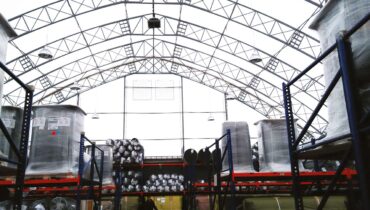 Быстровозводимый тентовый ангар фото